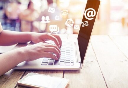 ارسال ایمیل به مشتری پس از خرید محصول - ارسال میل به کاربر پس از خرید - ایمیل خوش آمدگویی - ایمیل های راهنمای استفاده از محصول - ایمیل های درخواست برای دریافت اطلاعات تماس - ایمیل های دوستانه مخصوص مشتریان وفادار