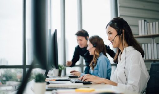 افزایش فروش با بازاریابی تلفنی در قرن 21 چگونه ؟ - افزایش فروش با پیامک صوتی در قرن 21 - روش‌های بسیار موثر و سخت برای کشف بازاریابی و فروش محصولات و خدمات - روش‌های موثر برای فروش محصولات و خدمات - افزایش فروش با سیستم تلفن چگونه ممکن است - افزایش فروش با سیستم ارسال پیام صوتی